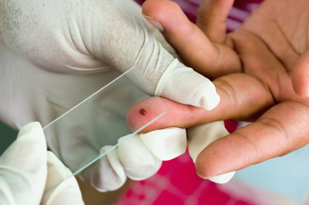 Análisis de sangre del dedo